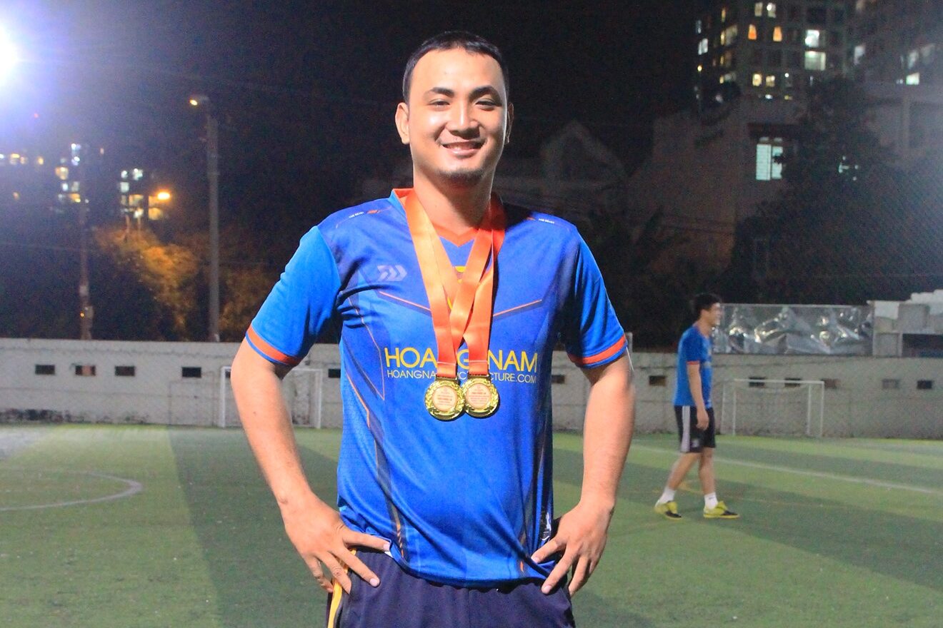 Phước Lợi đoạt huy chương vàng Lighter 5 đầu tiên trong mùa XXIV